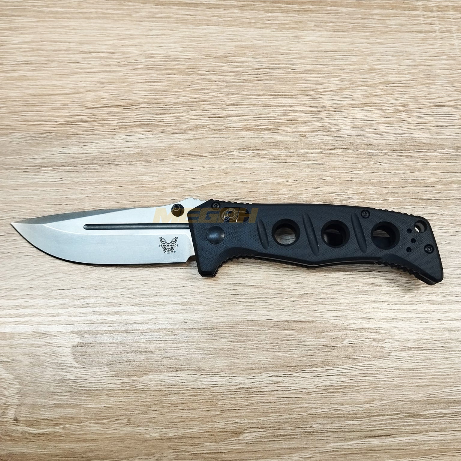 PISAU LIPAT BENCHMADE MINI ADAMAS BLACK SILVER