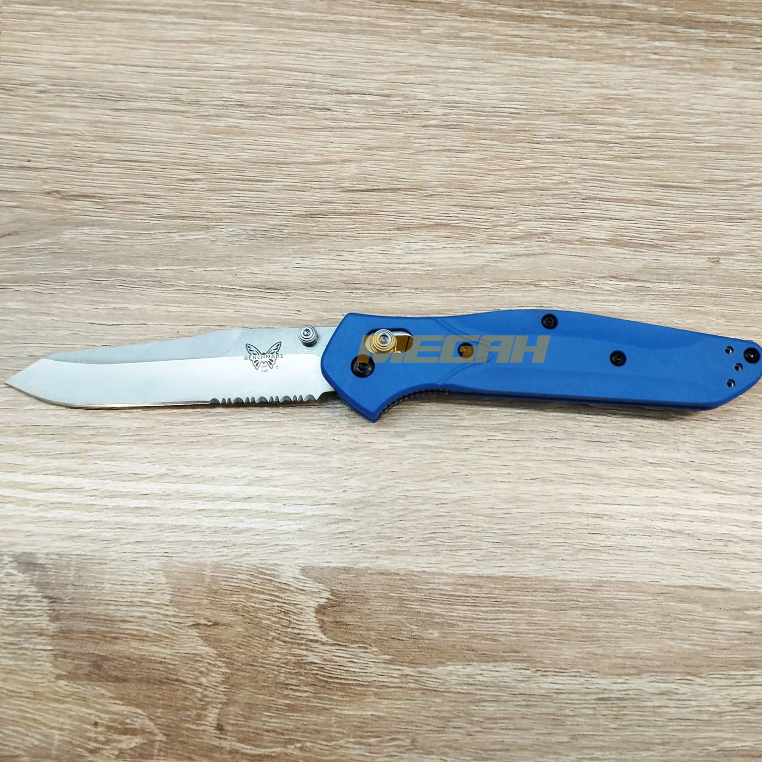PISAU LIPAT BENCHMADE OSBORNE BLUE SERRATED