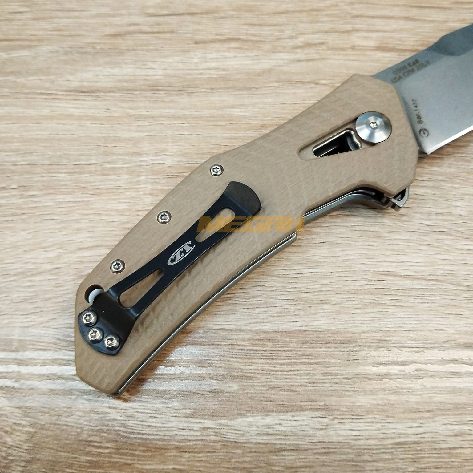 PISAU LIPAT ZT TAN