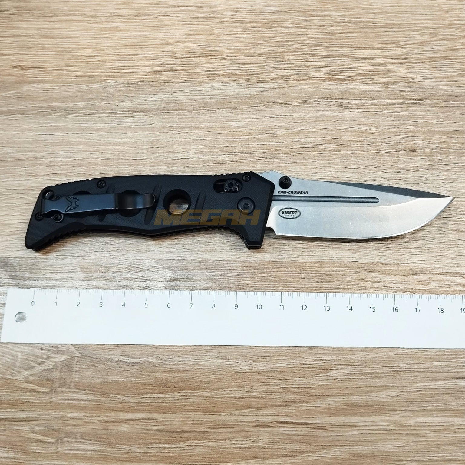 PISAU LIPAT BENCHMADE MINI ADAMAS BLACK SILVER