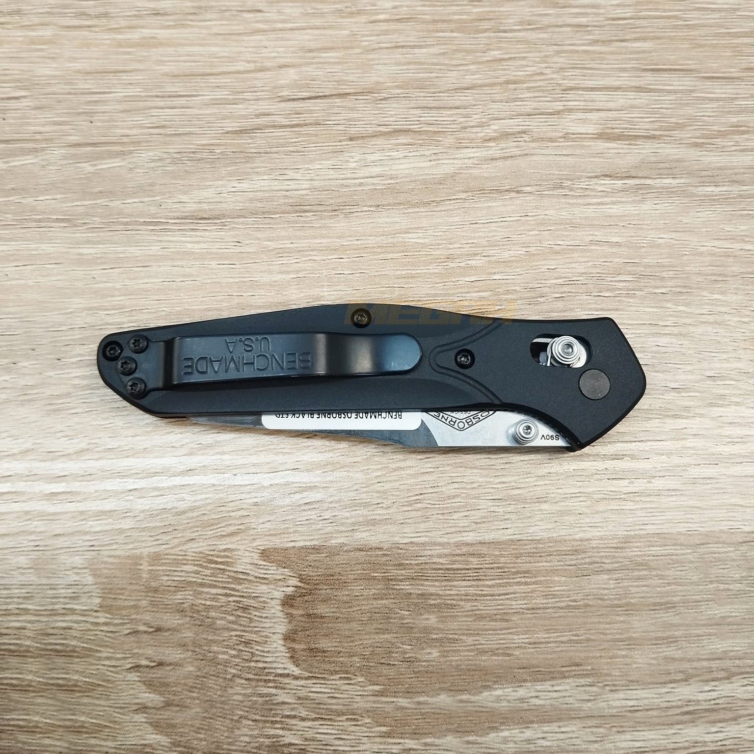 PISAU LIPAT BENCHMADE OSBORNE BLACK STANDARD