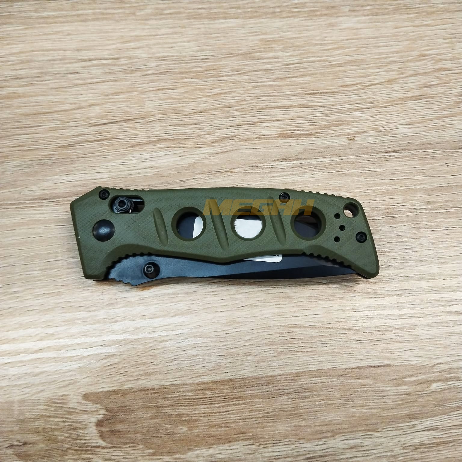 PISAU LIPAT BENCHMADE MINI ADAMAS BLACK GREEN