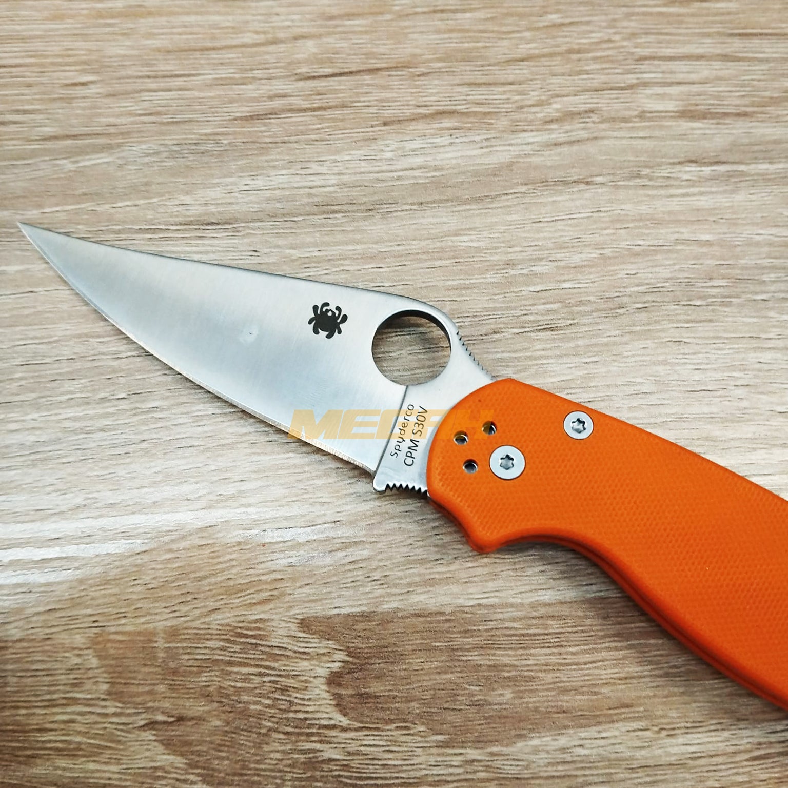 PISAU LIPAT SPYDERCO / PISAU OUTDOOR / PISAU SURVIVAL ORANGE