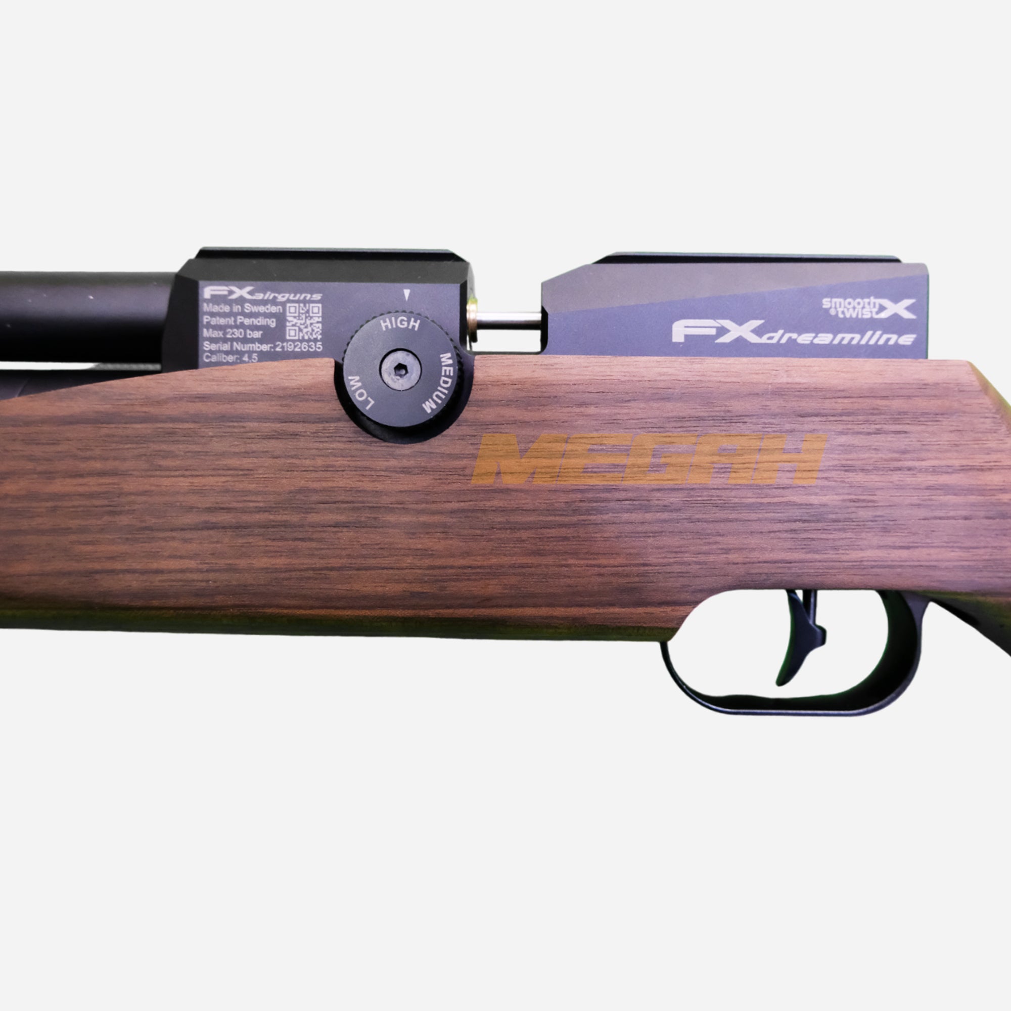 SENAPAN ANGIN FX DREAMLINE CLASSIC WALNUT WITH POWER PLENUM